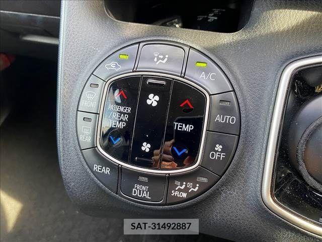 Toyota VOXY HYBRID 2015-05 289341-16