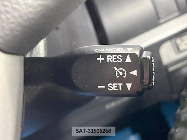 Toyota VOXY 2019-01 347835-6