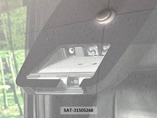 Toyota VOXY 2019-01 347835-4