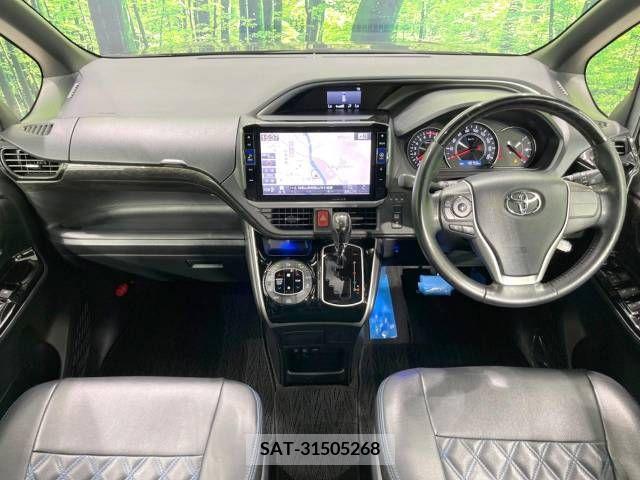 Toyota VOXY 2019-01 347835-1