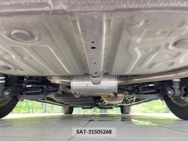 Toyota VOXY 2019-01 347835-19