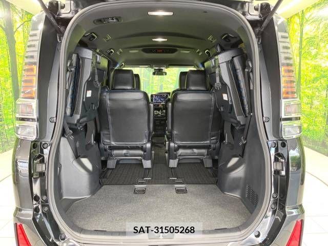Toyota VOXY 2019-01 347835-10