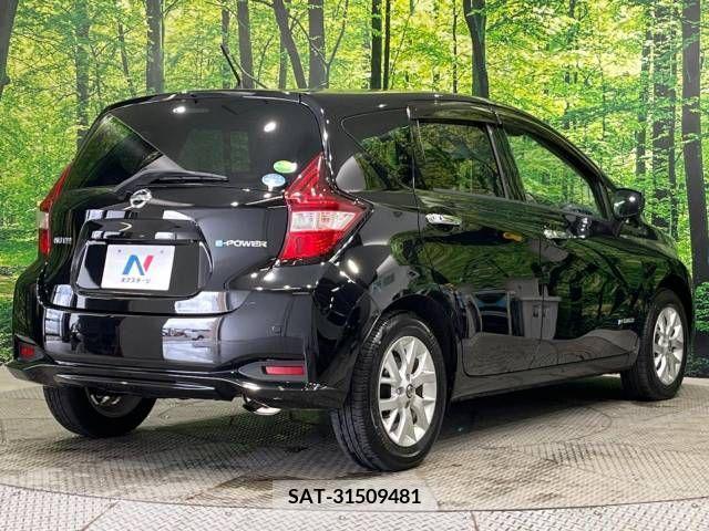 Nissan NOTE 2020-02 305513-17