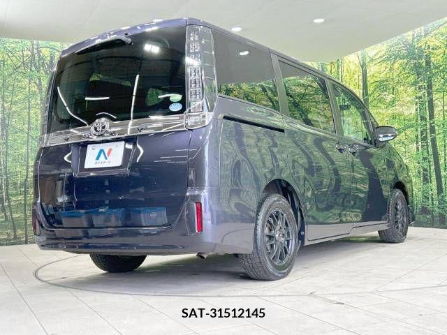 Toyota VOXY 2016-04 218295-18