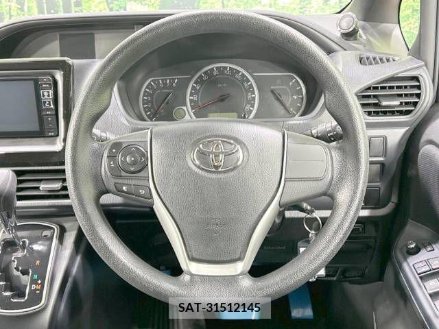 Toyota VOXY 2016-04 218295-12