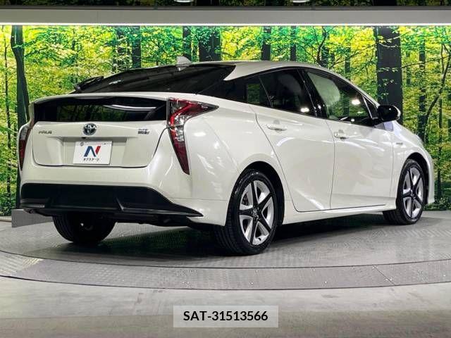 Toyota PRIUS 2016-10 347273-17
