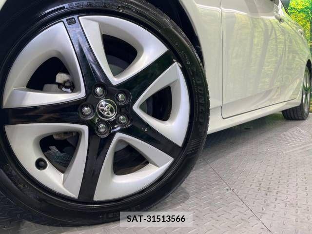 Toyota PRIUS 2016-10 347273-13