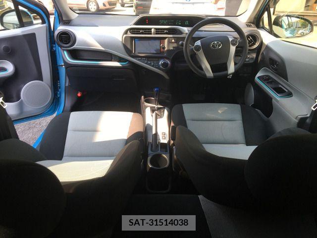 Toyota AQUA 2013-04 356276-4