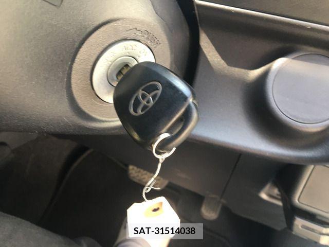 Toyota AQUA 2013-04 356276-7