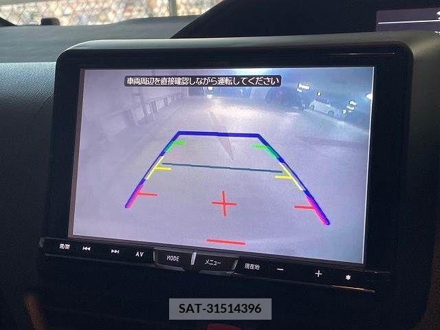 Toyota VOXY 2014-10 381242-2