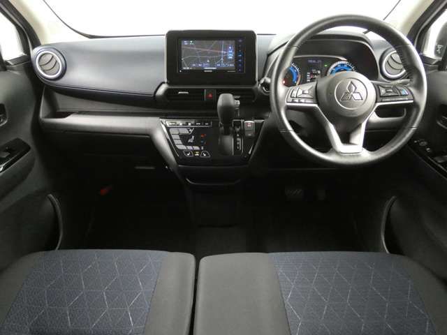 Mitsubishi EK X 2020-10 25456-7