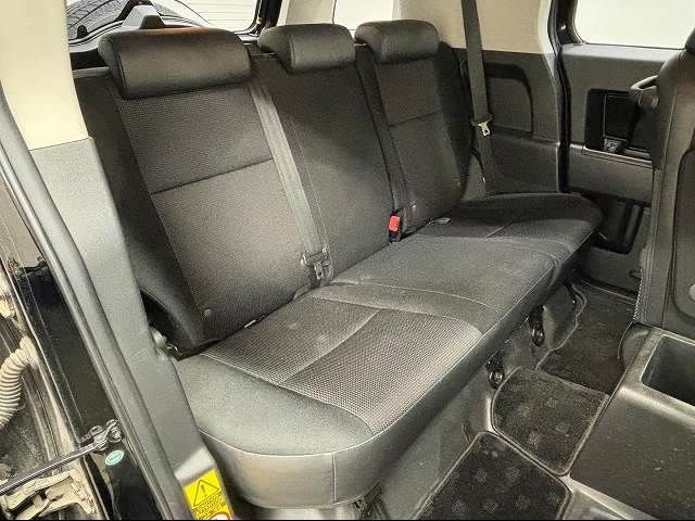 Toyota FJ CRUISER 2013-02 182924-5
