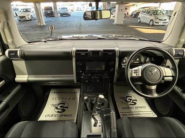 Toyota FJ CRUISER 2013-02 182924-1