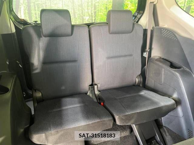 Toyota SIENTA 2017-04 215373-10