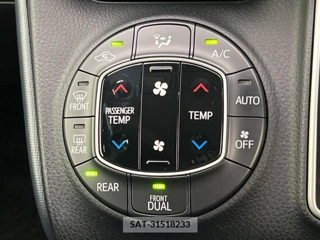 Toyota VOXY 2015-10 289199-6