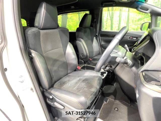 Toyota ALPHARD 2021-06 215717-8