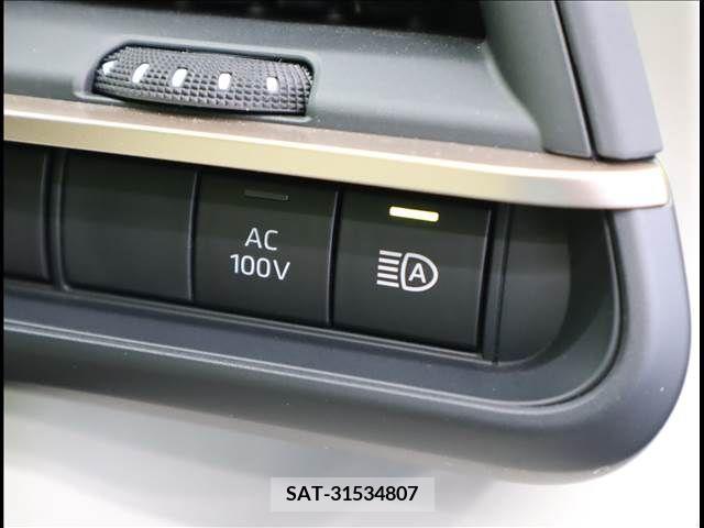 Toyota CROWN 2023-02 206927-18