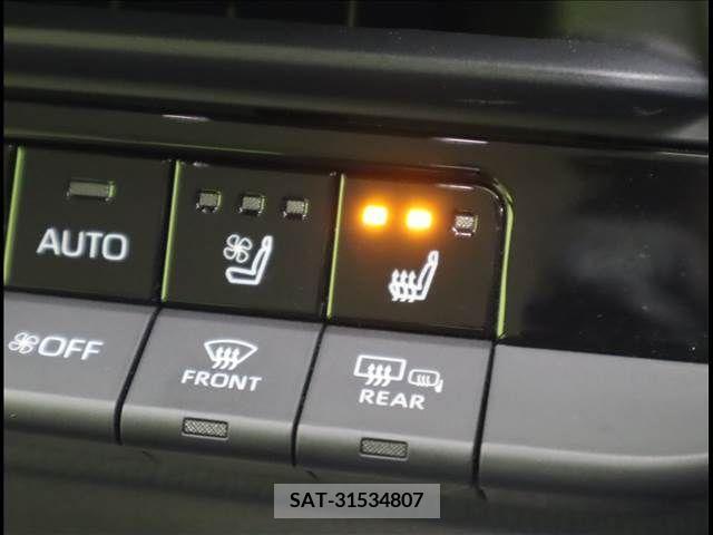 Toyota CROWN 2023-02 206927-12