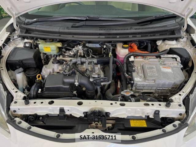 Toyota AQUA 2013-11 356299-18