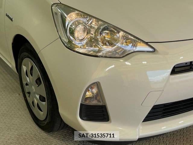 Toyota AQUA 2013-11 356299-12