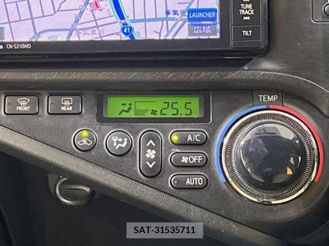 Toyota AQUA 2013-11 356299-4
