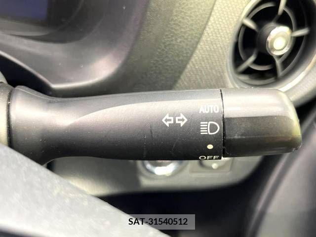 Toyota VITZ 2016-11 375768-6