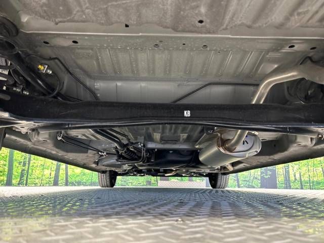 Honda N BOX 2023-01 10878-19