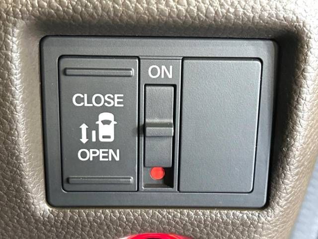 Honda N BOX 2023-01 10878-4