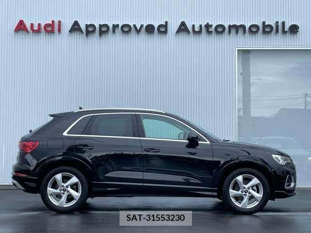 Audi Q3 2022-04 317873-6