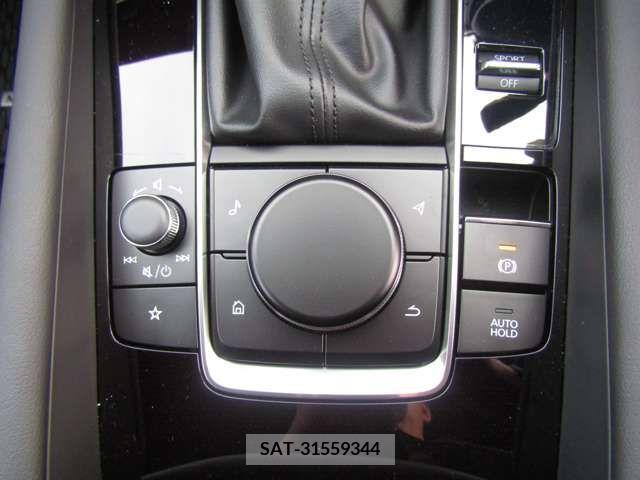 Mazda MAZDA3 2023-08 208074-16