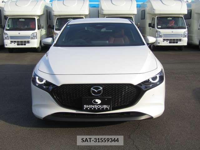 Mazda MAZDA3 2023-08 208074-1