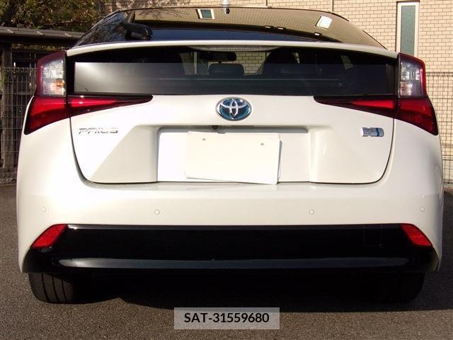 Toyota PRIUS 2020-11 234097-8