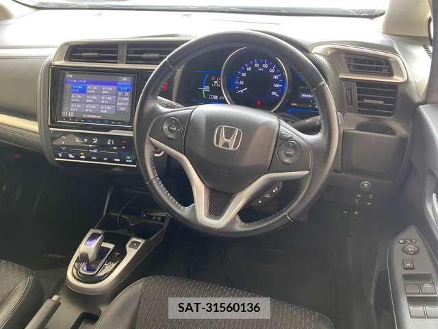 Honda FIT 2016-03 384817-9