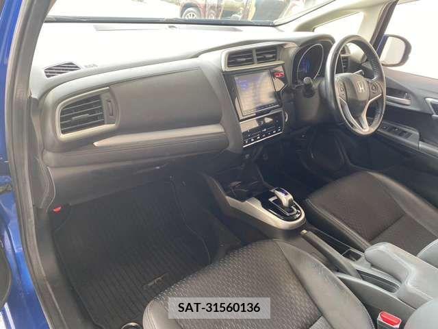 Honda FIT 2016-03 384817-5