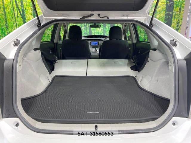 Toyota PRIUS 2015-04 214610-10