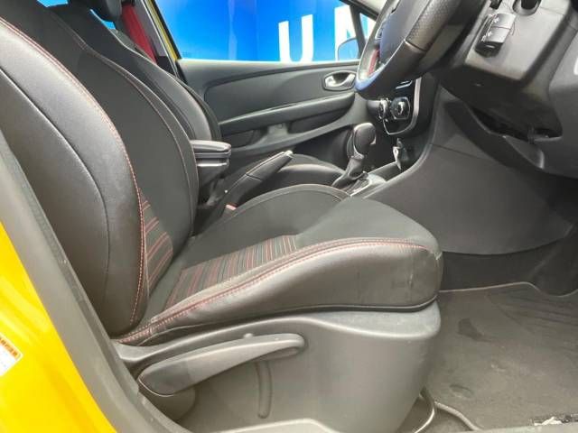 Renault LUTECIA 2019-02 184244-7