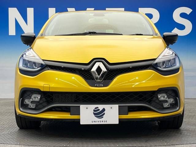 Renault LUTECIA 2019-02 184244-14