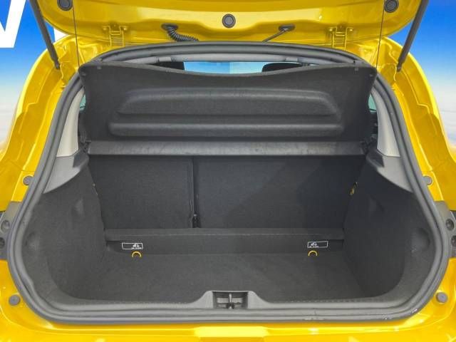 Renault LUTECIA 2019-02 184244-13