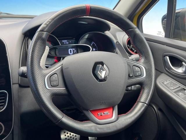 Renault LUTECIA 2019-02 184244-9