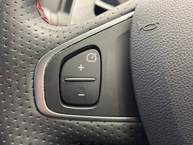 Renault LUTECIA 2019-02 184244-5