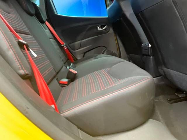 Renault LUTECIA 2019-02 184244-8
