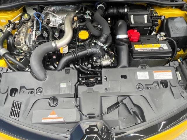 Renault LUTECIA 2019-02 184244-19