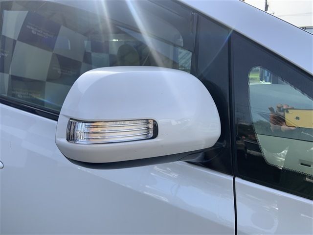 Toyota VELLFIRE 2009-07 1207-10