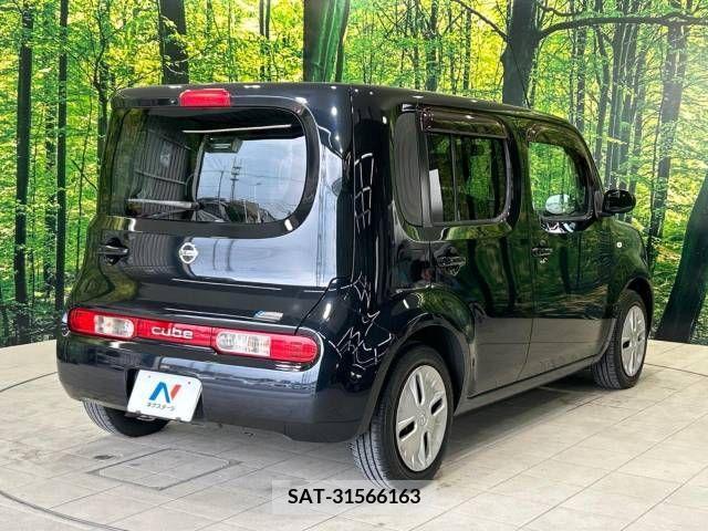Nissan CUBE 2012-09 377383-17