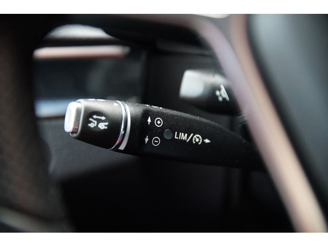 Mercedes Benz E-CLASS 2015-11 10764-15