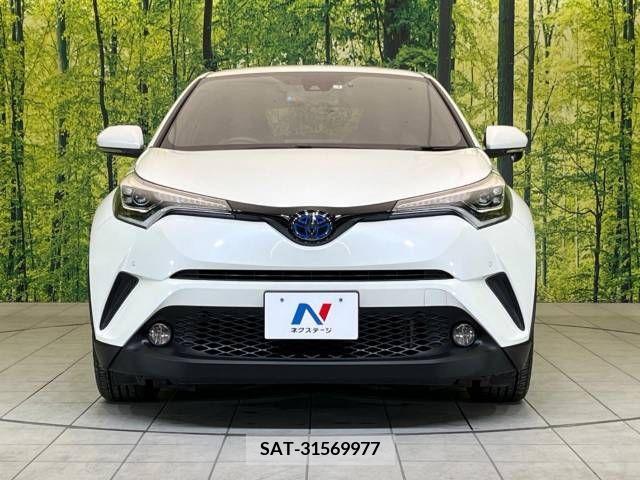 Toyota C-HR 2017-07 294923-16