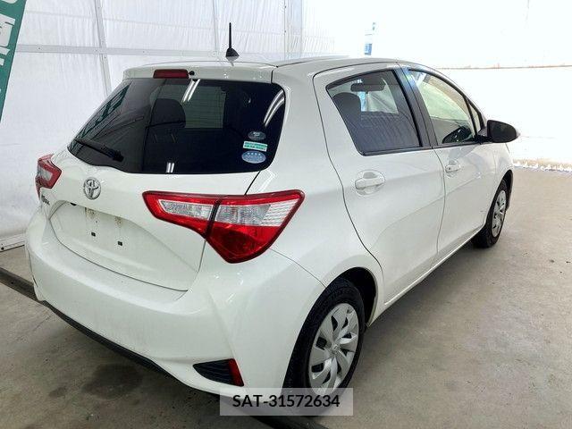 Toyota VITZ 2019-02 233637-4