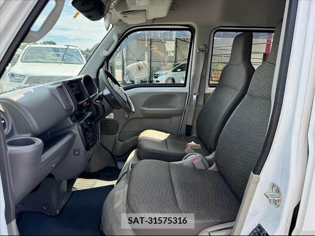 Nissan CLIPPER 2020-04 302183-16