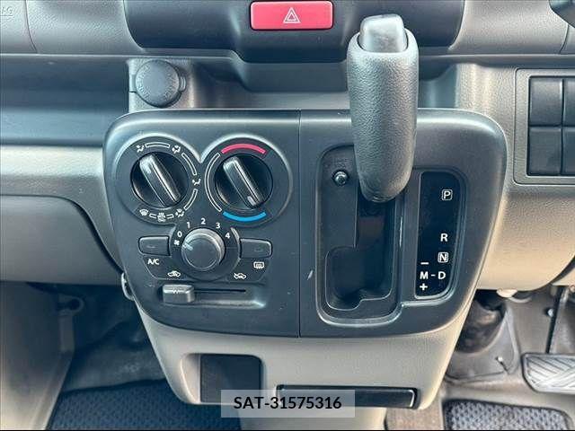 Nissan CLIPPER 2020-04 302183-5