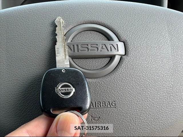 Nissan CLIPPER 2020-04 302183-3